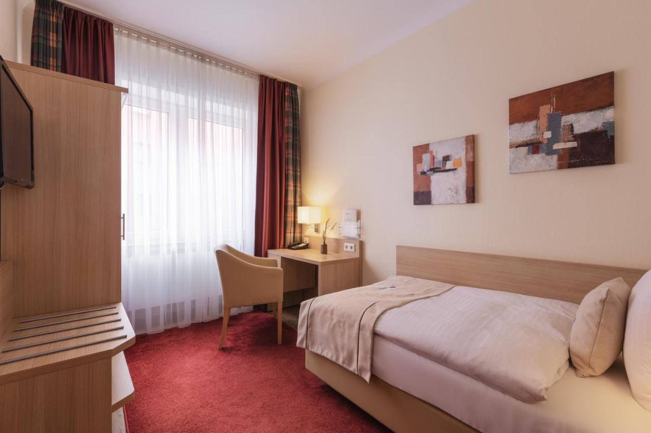 Select Hotel Tiefenthal Amburgo Esterno foto